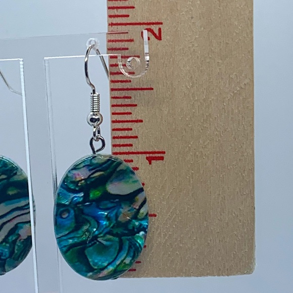 🖤Pick Any 3 for $12🖤 Shell Dangle Earrings - Picture 5 of 8